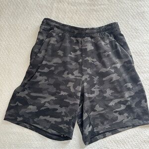 Lululemon Pace Breaker Shorts Black Gray Camo 7" Stretch Lined Small